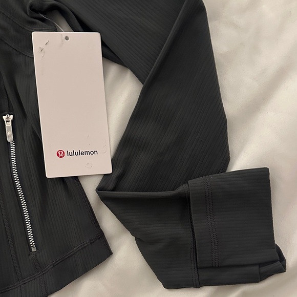 lululemon athletica Charcoal NULU Utility Jacket - Picture 5 of 10